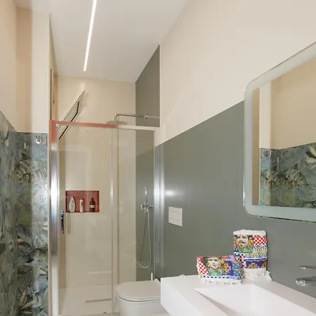 Apartment Benazar House