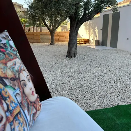 Benazar Luxury House 150 Meters From The Apartment